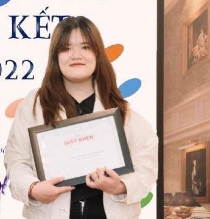 LƯU DƯƠNG VÂN NHI